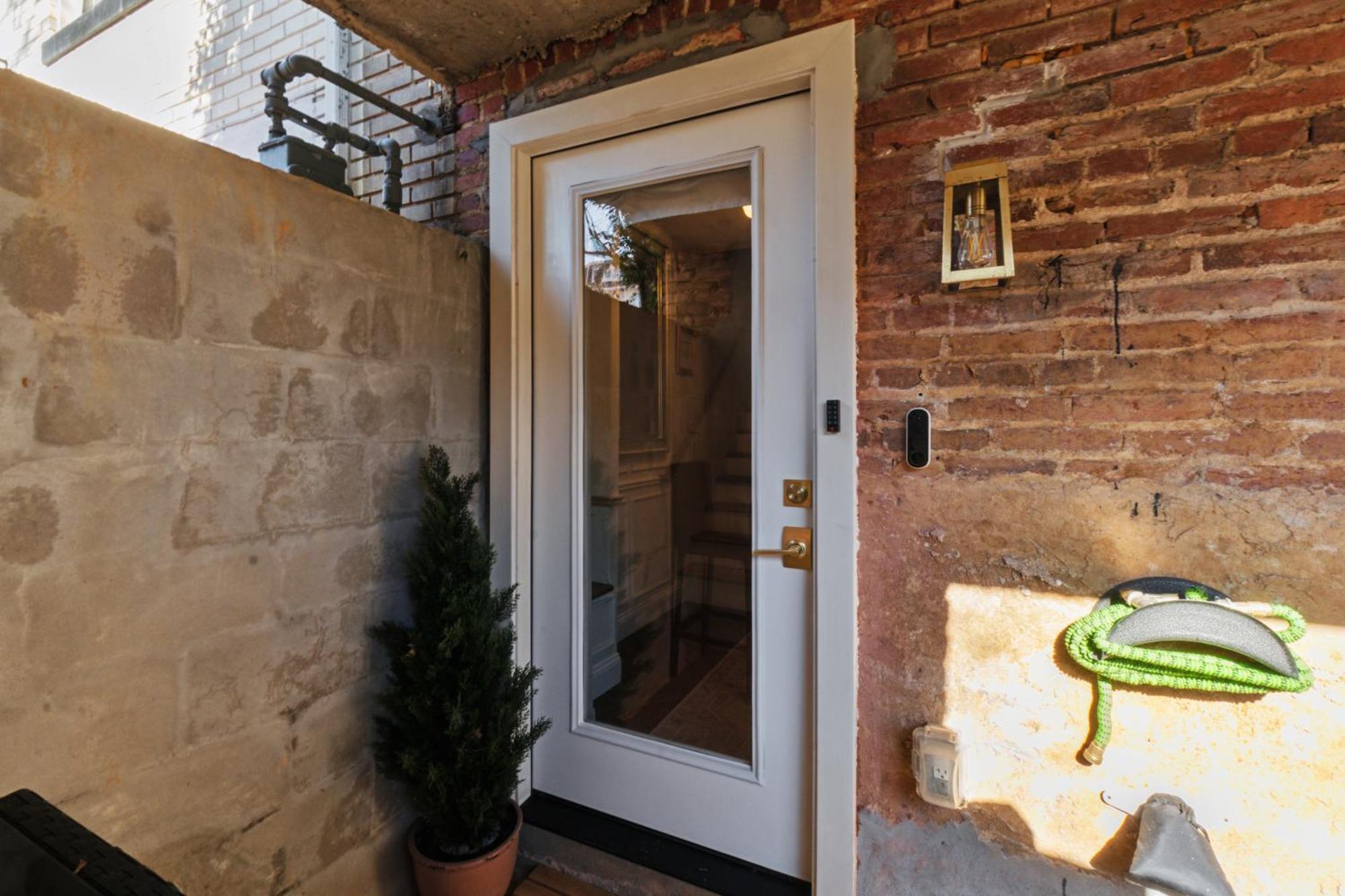 Bed & Breakfast Family-friendly Capitol Hill With Free Parking & Close Metro Access