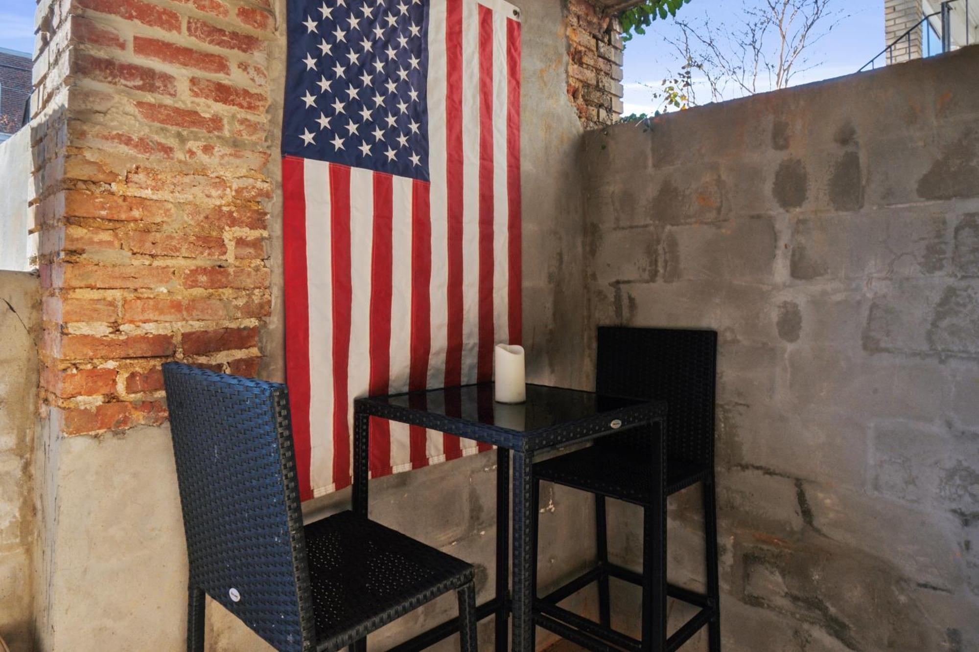 Family-friendly Capitol Hill With Free Parking & Close Metro Access Bed & Breakfast *