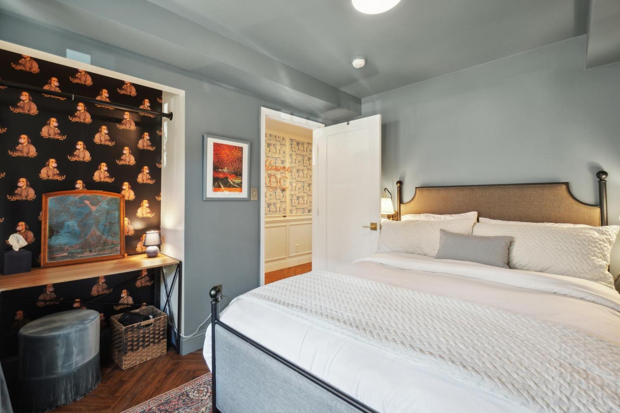 Family-friendly Capitol Hill With Free Parking & Close Metro Access Bed & Breakfast Washington