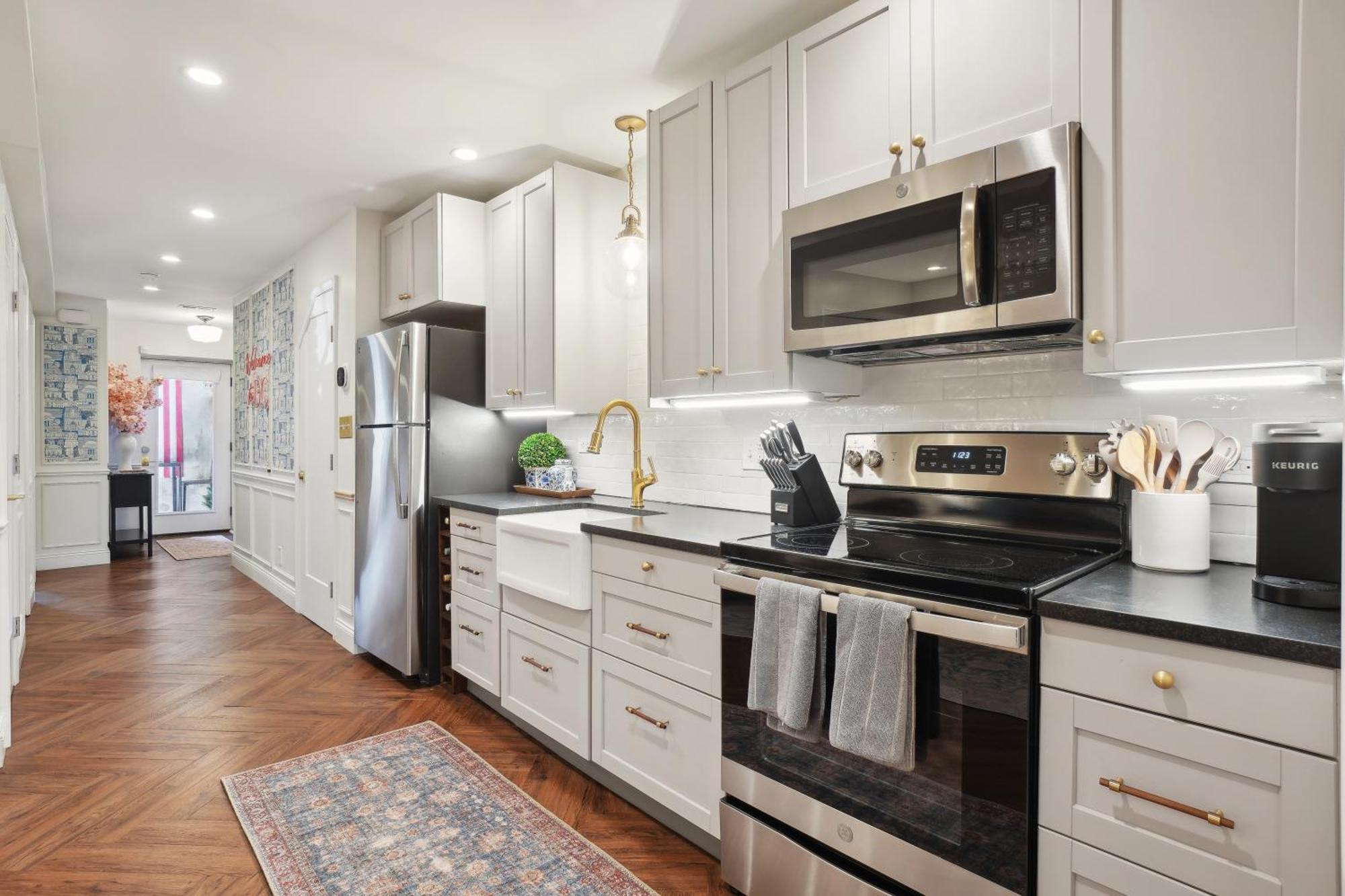 Family-friendly Capitol Hill With Free Parking & Close Metro Access * Washington