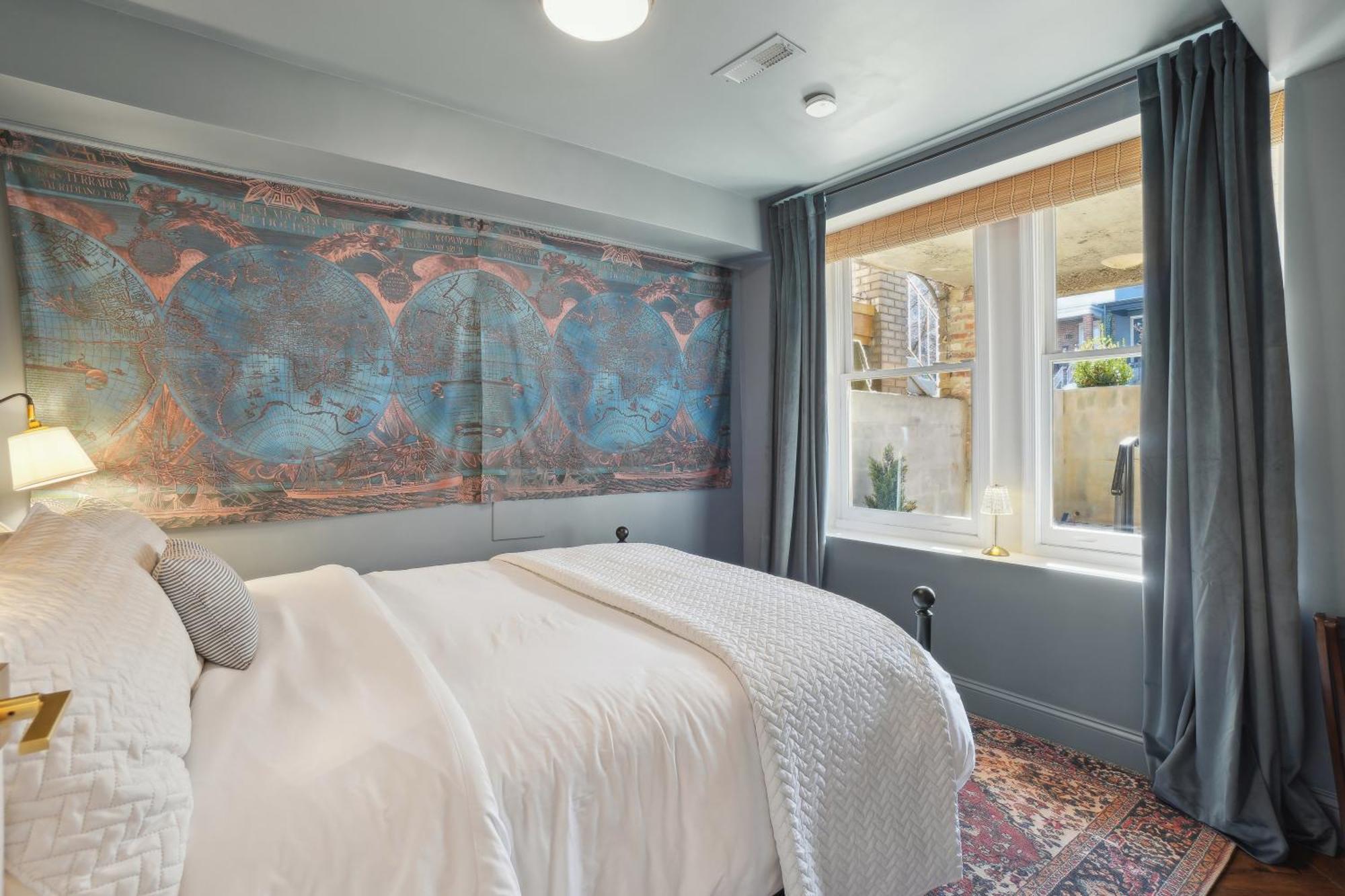 Family-friendly Capitol Hill With Free Parking & Close Metro Access *