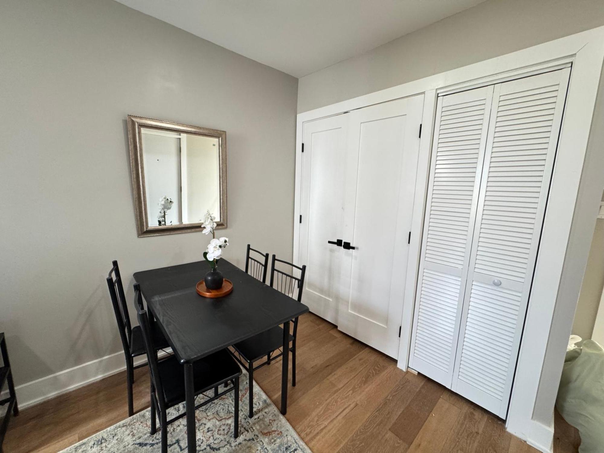 Updated 2br In Dc Apartment