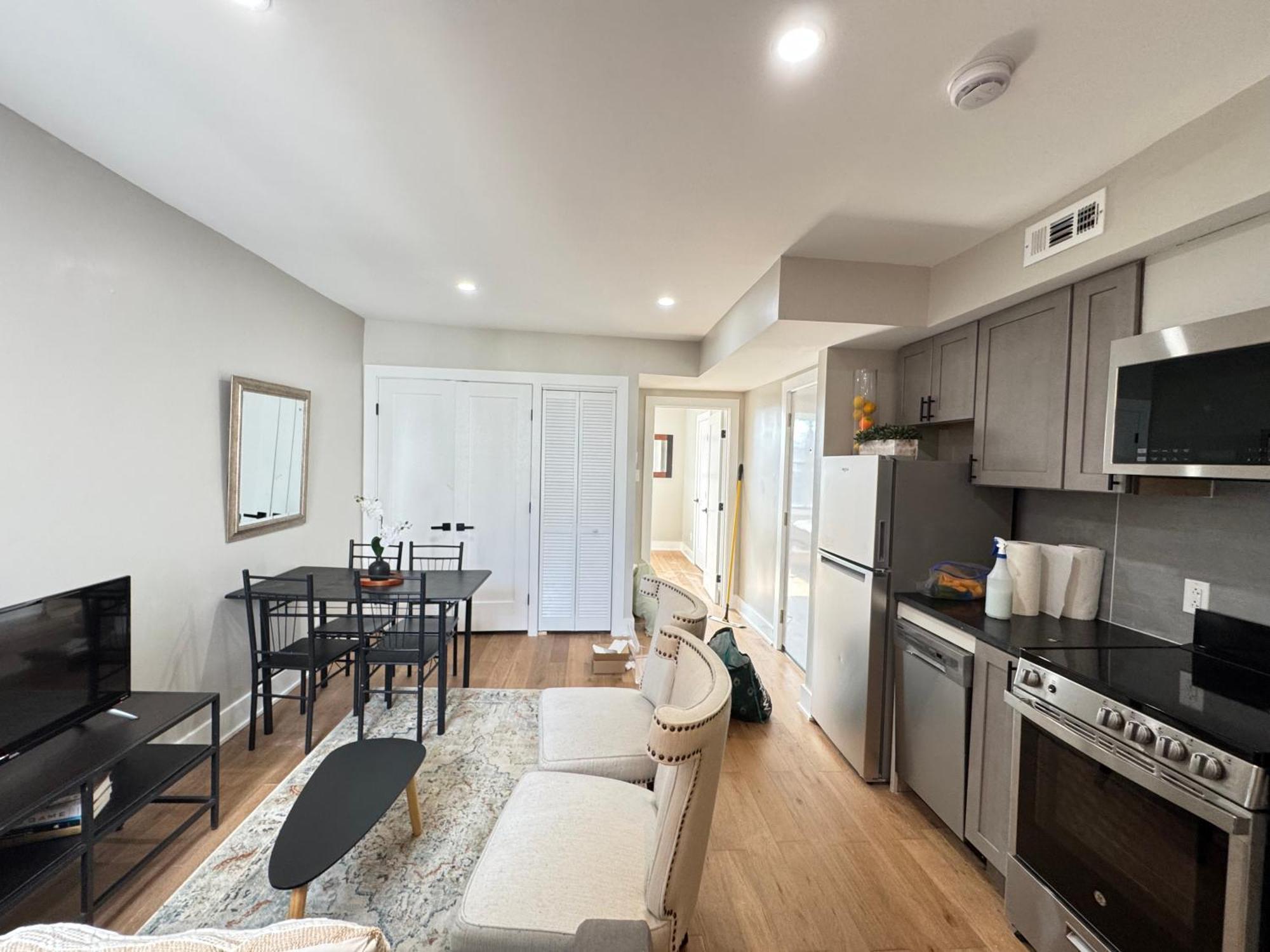 Updated 2br In Dc Washington