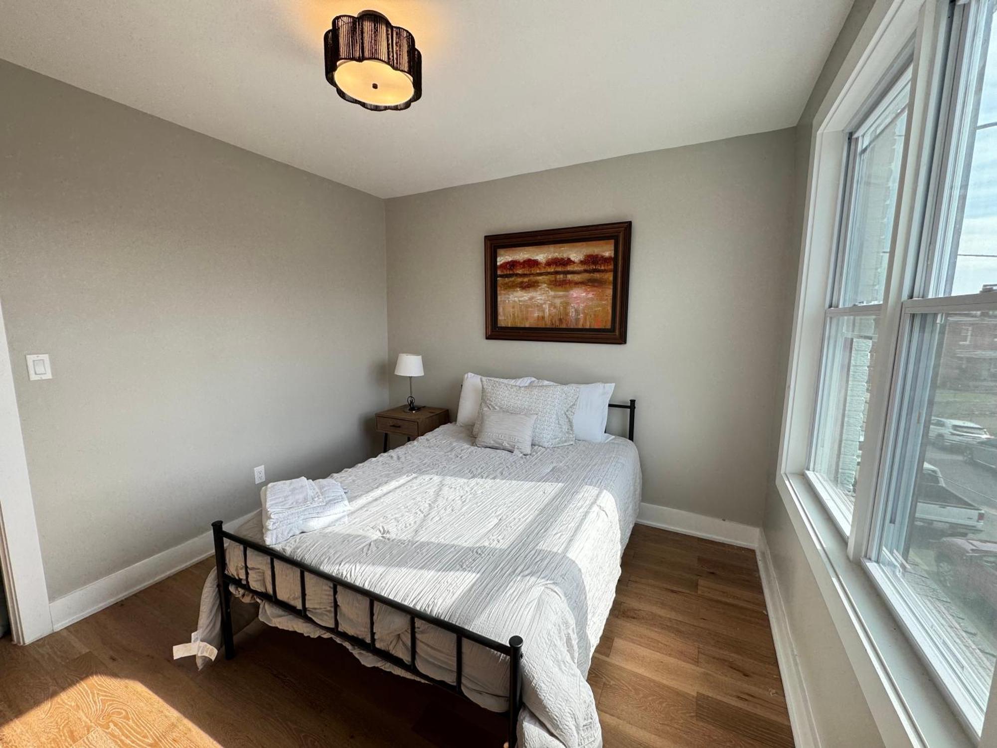 Updated 2br In Dc Apartment Washington