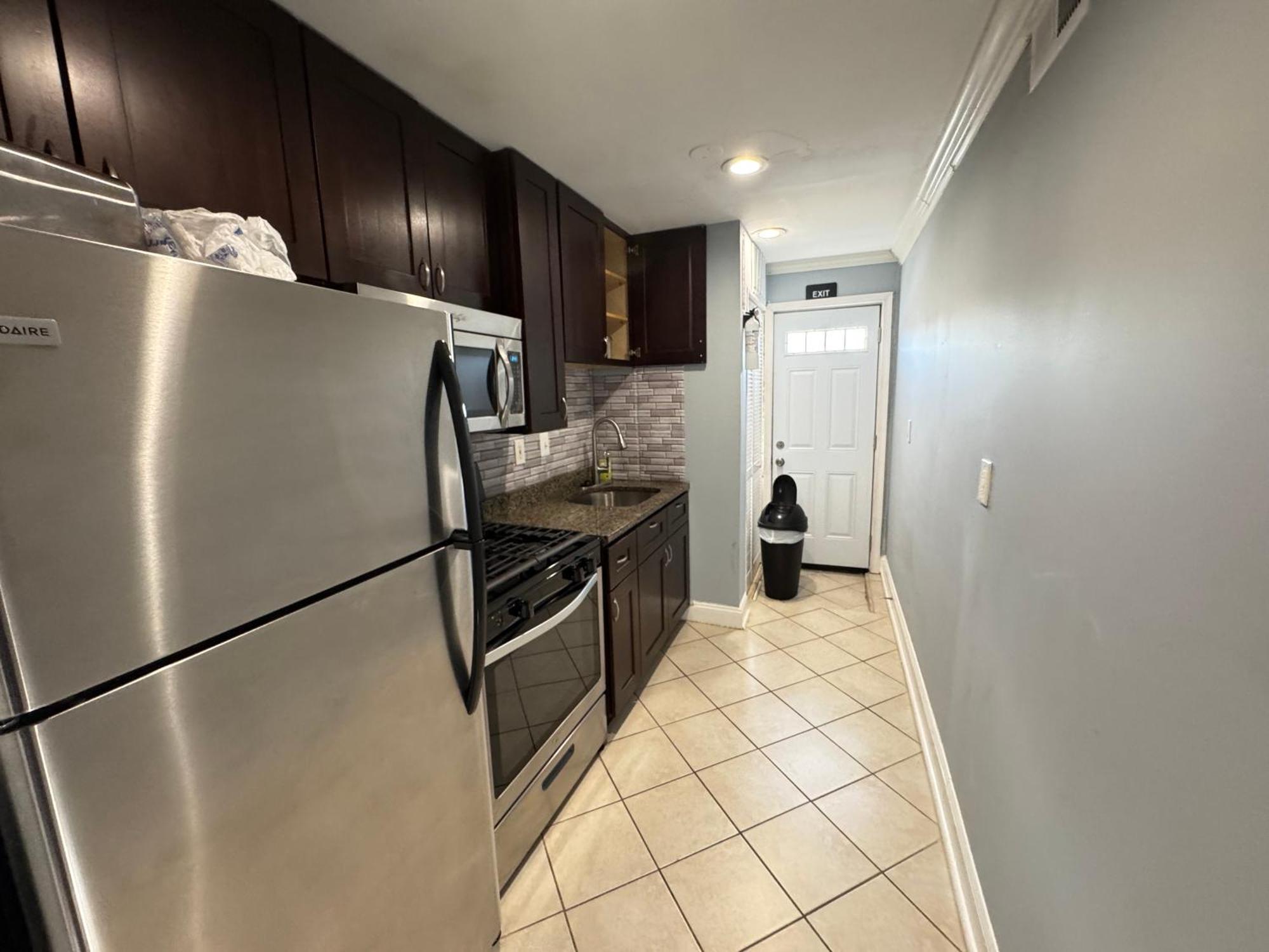 Apartment 2-bedroom In Dc Washington