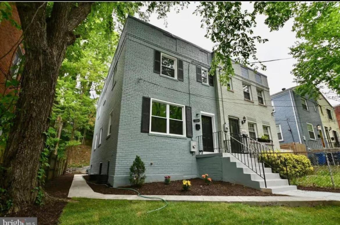 Charming One Bedroom Near Jbab * Washington