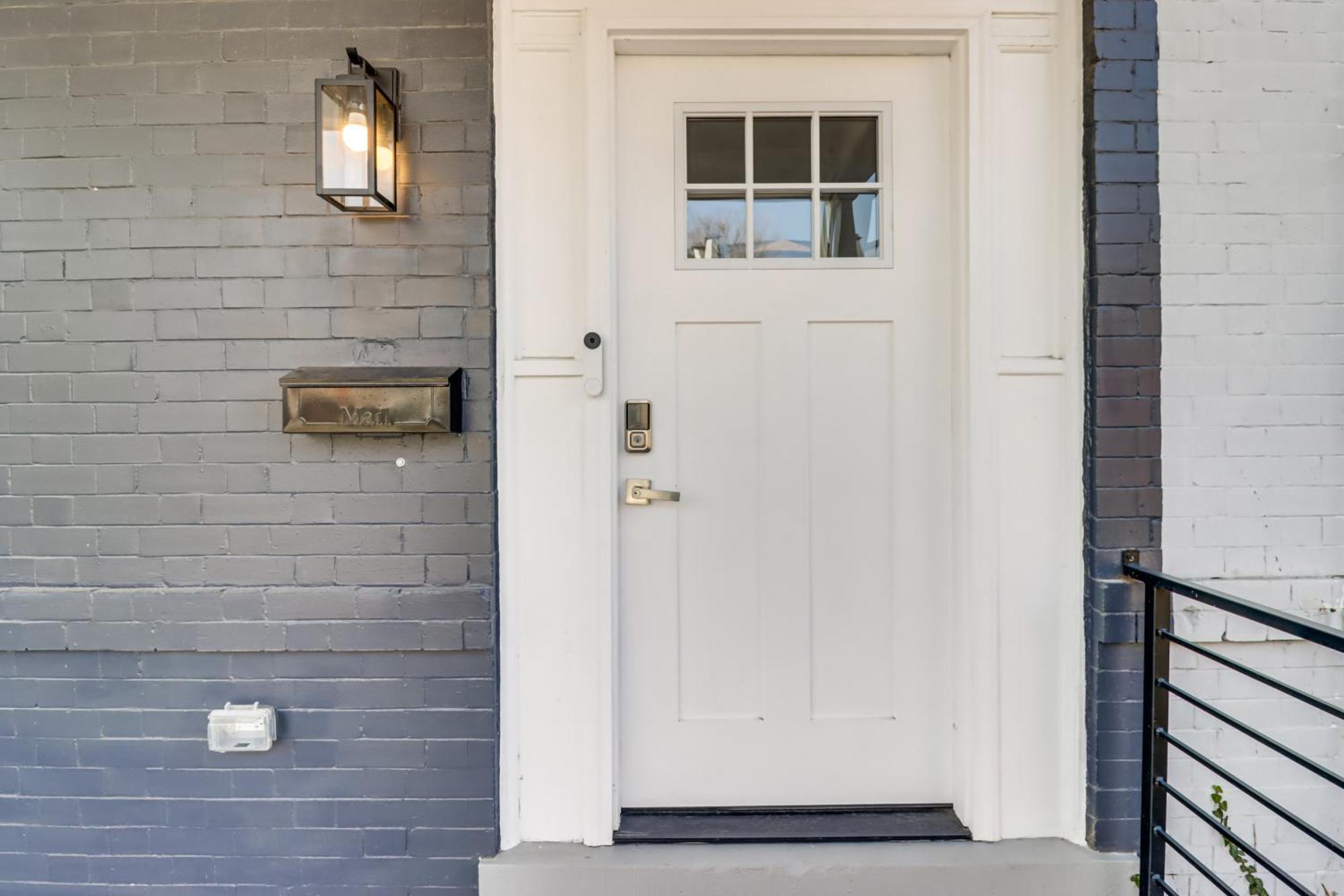 Less Than 1 Mi To Howard Townhome With Deck