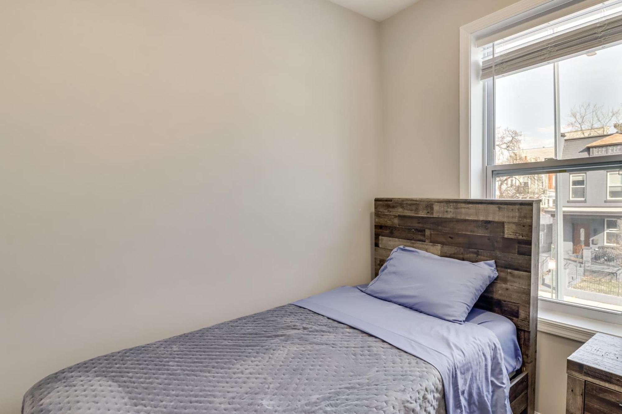 Less Than 1 Mi To Howard Townhome With Deck Holiday home *