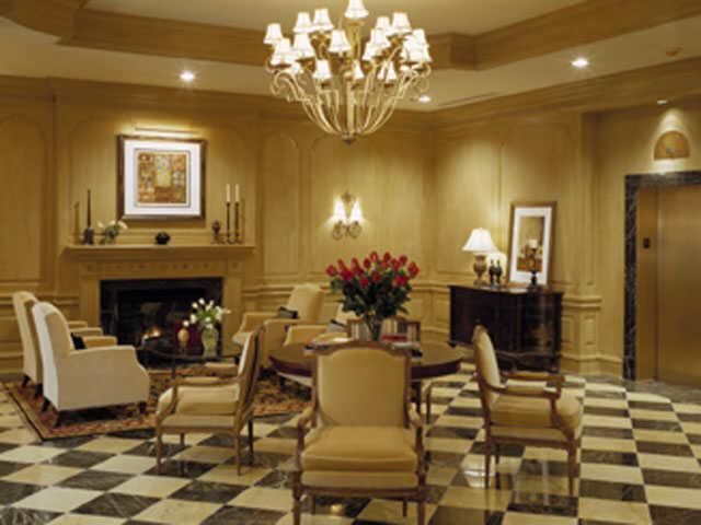 Gallery Place Apartment *