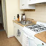 Spacious 2 Bedroom Apartment
