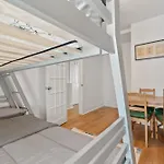 Charming 4-Bedroom Townhome In Fabulous Washington With Ac, Wifi