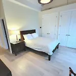 Modern 1 Block From Metro Subway Minutes To Capital, Museums And National Mall