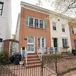 Sojourn Only 8 Blocks To Capitol And Private Patios