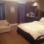Meridian Manor Bed And Breakfast