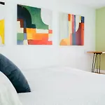 Luxury Fire House - Memorable Stay! Metro Parking Lofts \