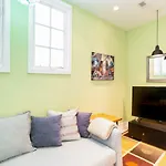 Luxury Fire House - Memorable Stay! Metro Parking Lofts \