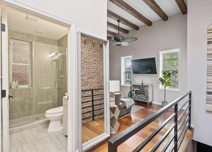 Perfect Location! Stylish Condo Steps Away From Nationals Stadium And Navy Yard In Dc\'S Southwest Gem