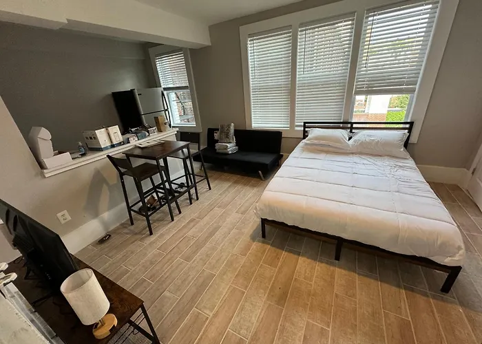 Cozy New Studio In Dupont, Dc