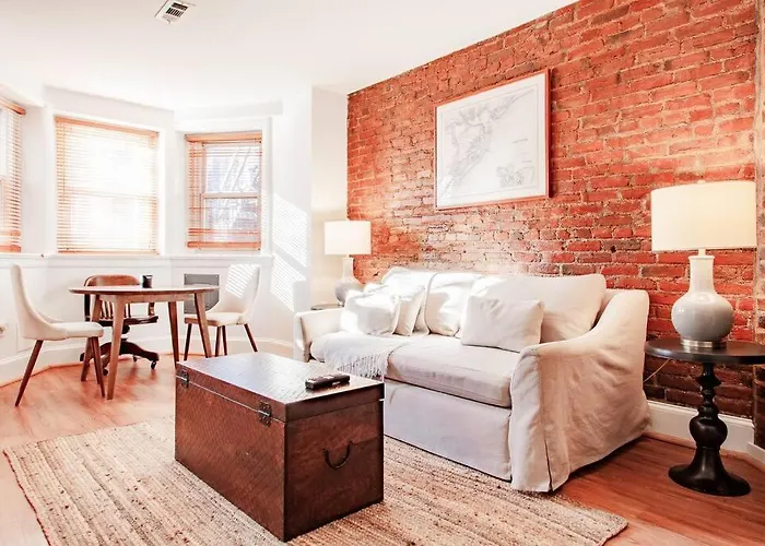 Quaint Dc Private 1-Br Walk To Metro-Rail Subway
