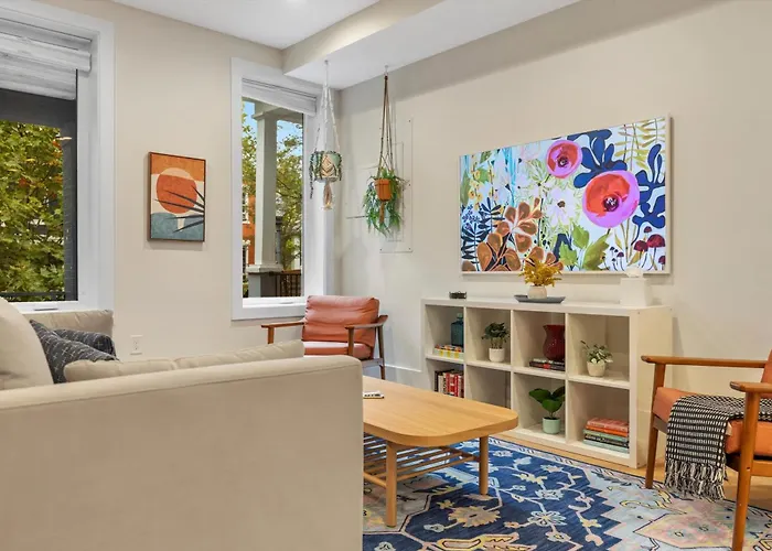 Central Dc 5-Br Townhome - Walk To Metro-Rail