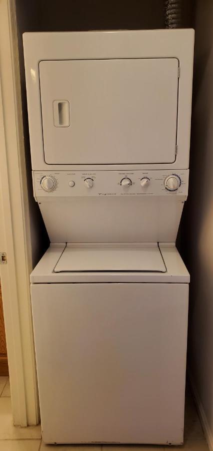 Relaxing 3 Bedroom With Free Parking At The Sequoia Apartment Washington