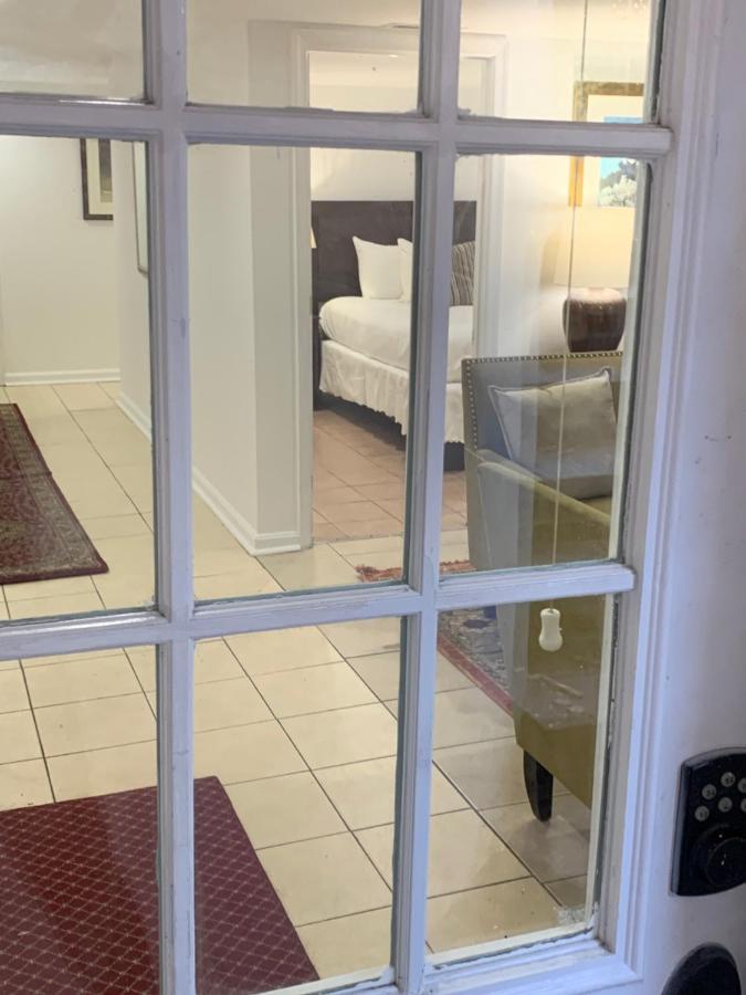 Renovated Basement 2bdrm Near Metro Washington
