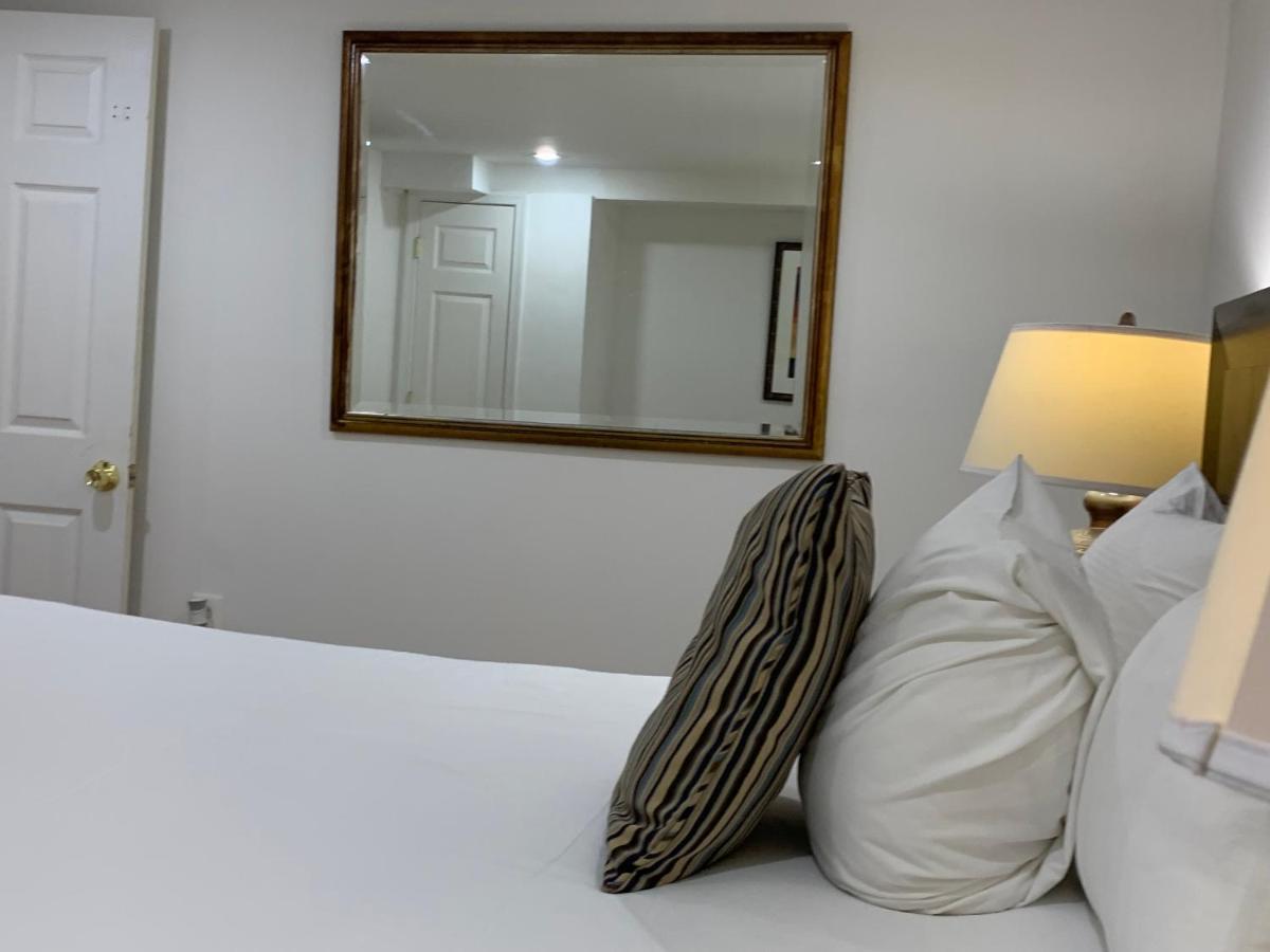 Renovated Basement 2bdrm Near Metro Apartment Washington