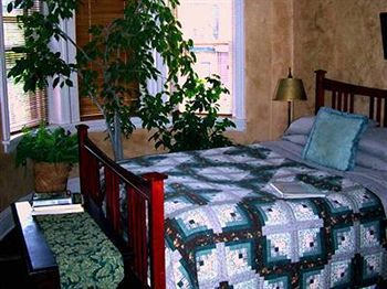 The William Lewis House 2*