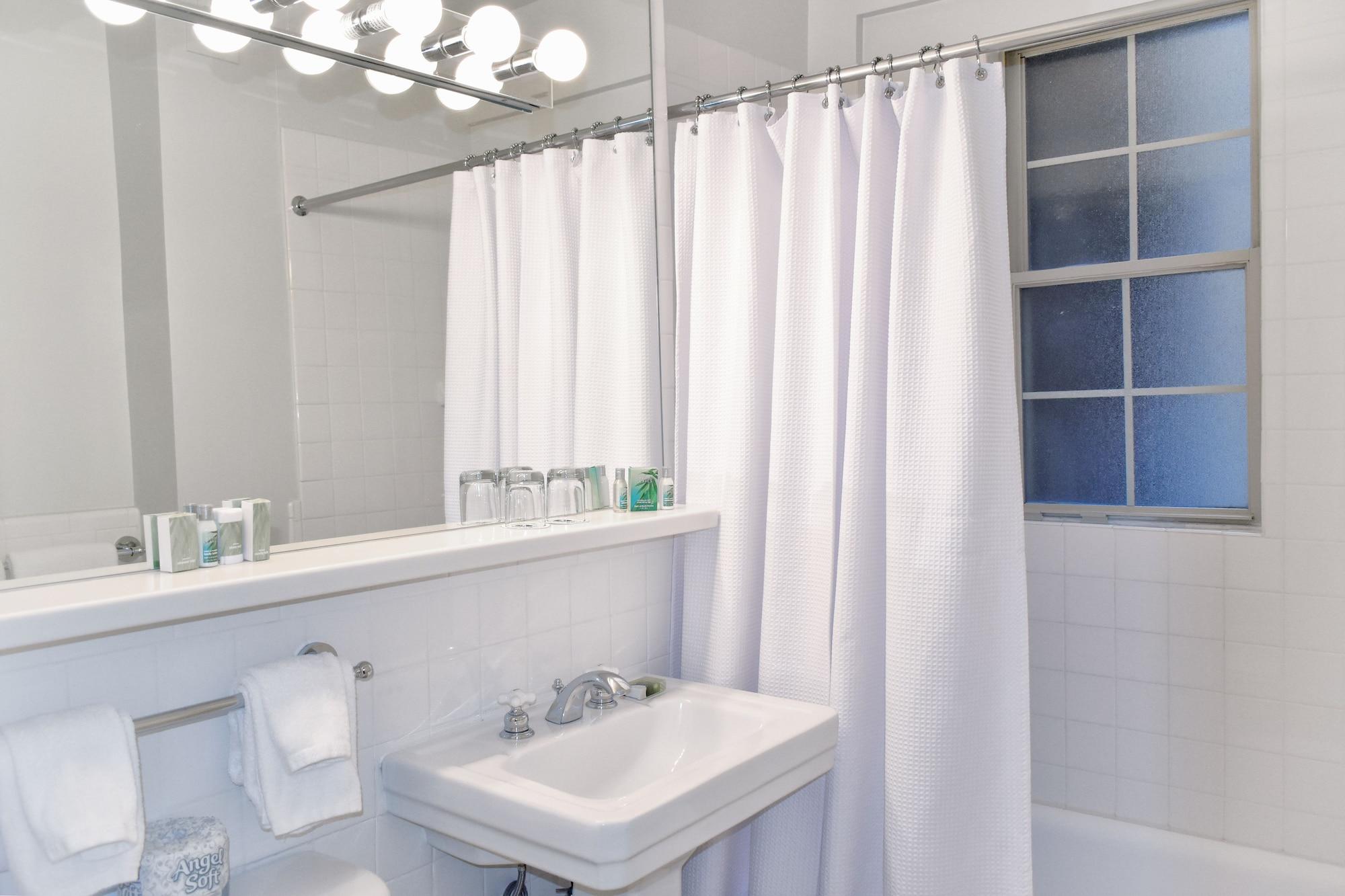 Hotel Lombardy 4*