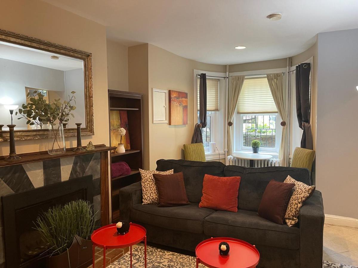 Victorian 1-bed Getaway- National Mall Apartment Washington