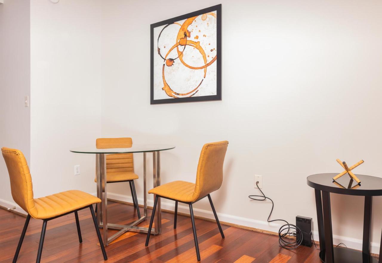 Beautiful 2br Outside U Street Corridor Apartment Washington