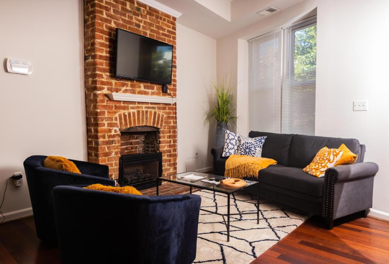 Beautiful 2br Outside U Street Corridor Apartment *