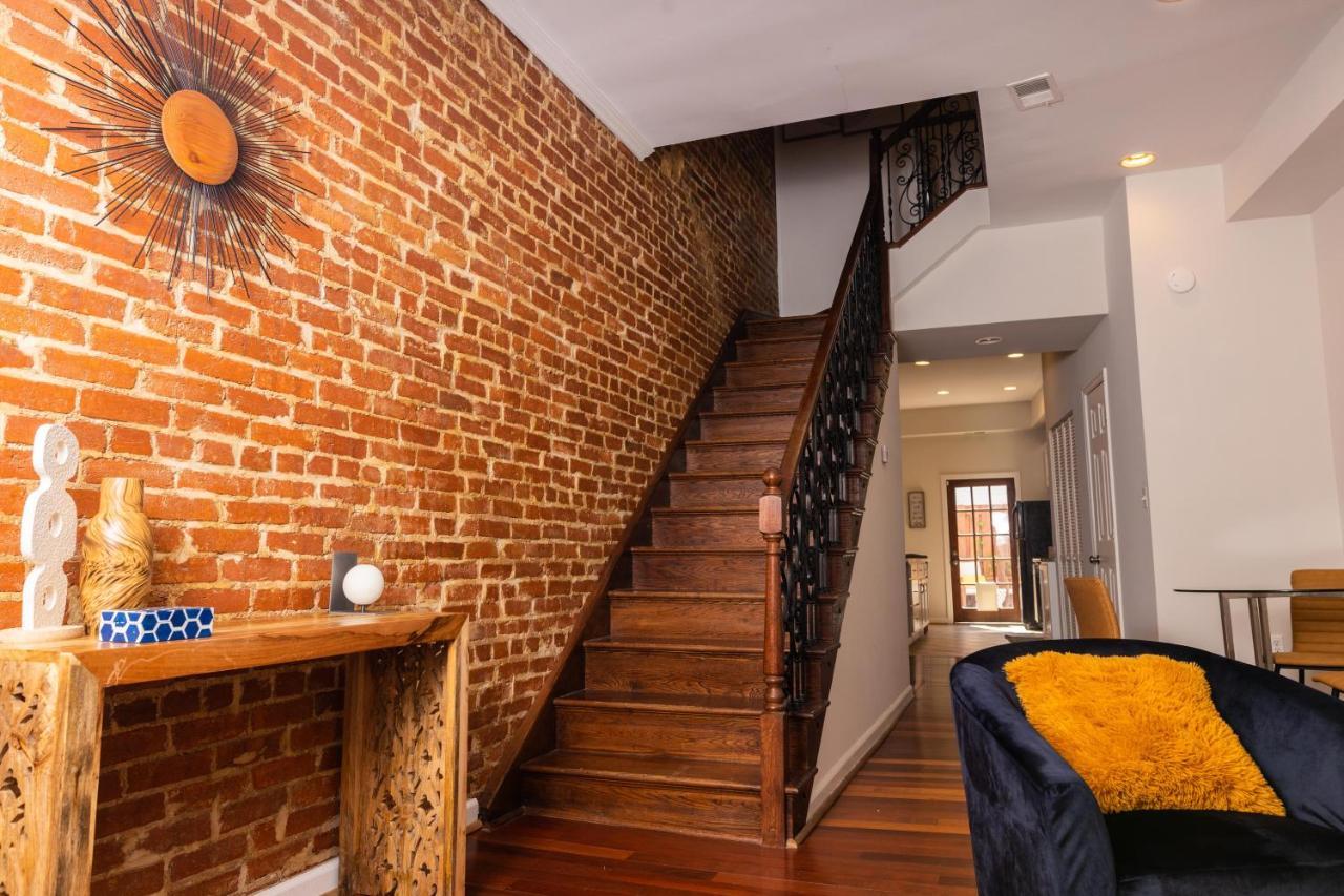 Beautiful 2br Outside U Street Corridor Washington