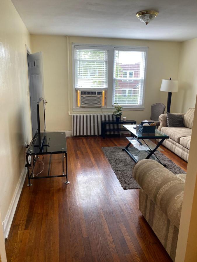 Spacious 2 Bedroom * Washington