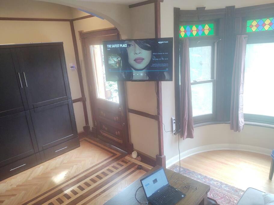 Dupont Circle/logan Circle 1 Bdrm + Den Sleeps 4 Apartment