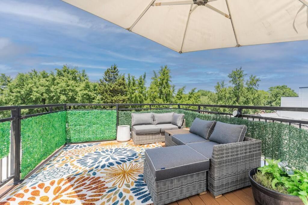 Bougainvillea Dc Roof Deck * Washington