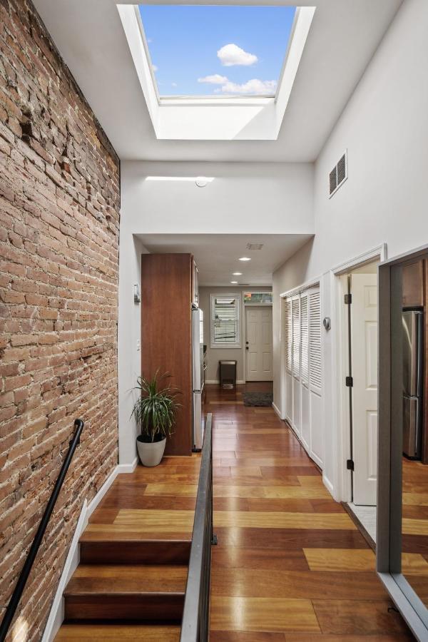 Apartment Navy Yard Gem: Stylish Near Nationals Stadium *