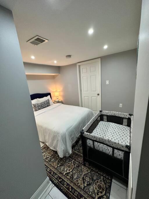 Apartment Downtown Delight In Heart Of Dc's Bustling Streets *