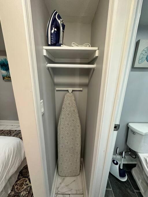 Apartment Downtown Delight In Heart Of Dc's Bustling Streets