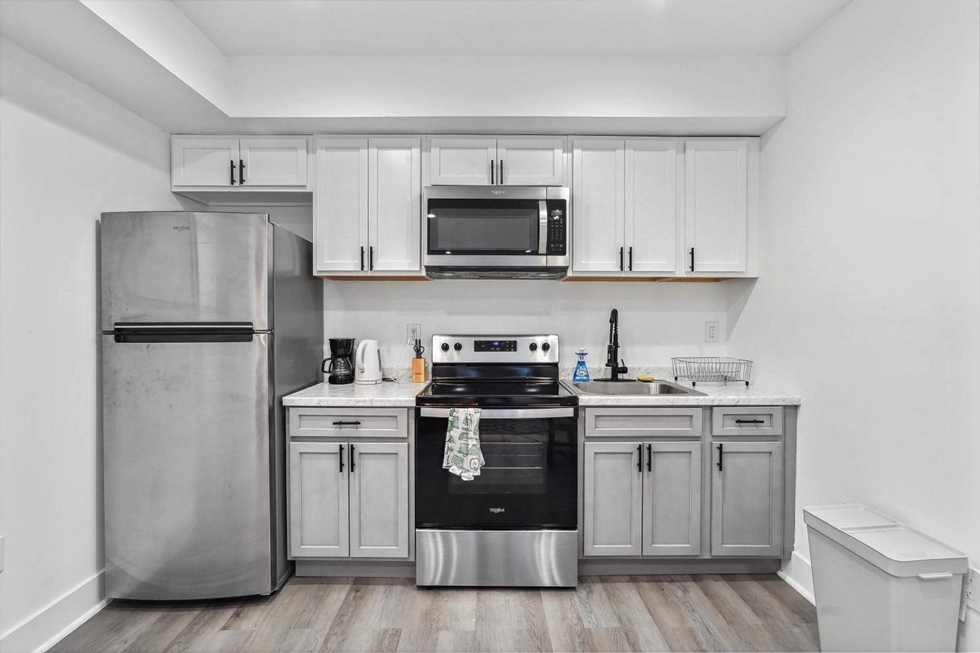 Apartment Mary's Petworth