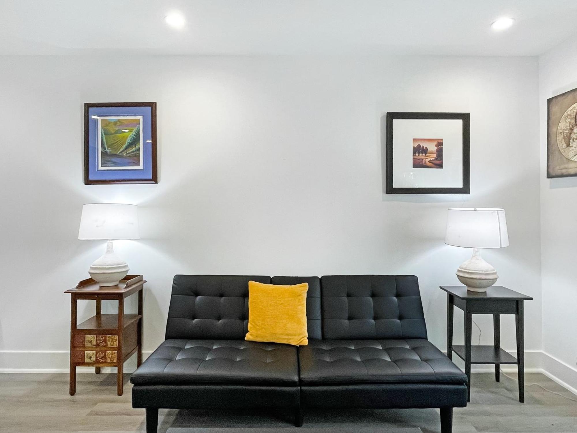 Apartment Mary's Petworth