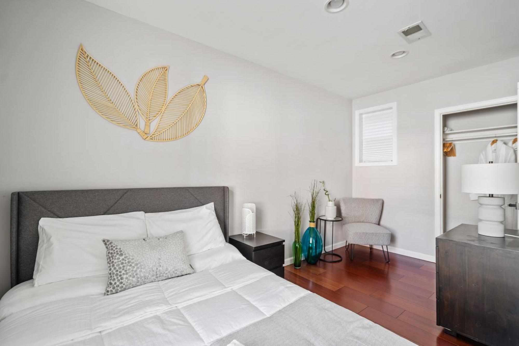 Apartment Navy Yard Gem: Stylish Near Nationals Stadium *