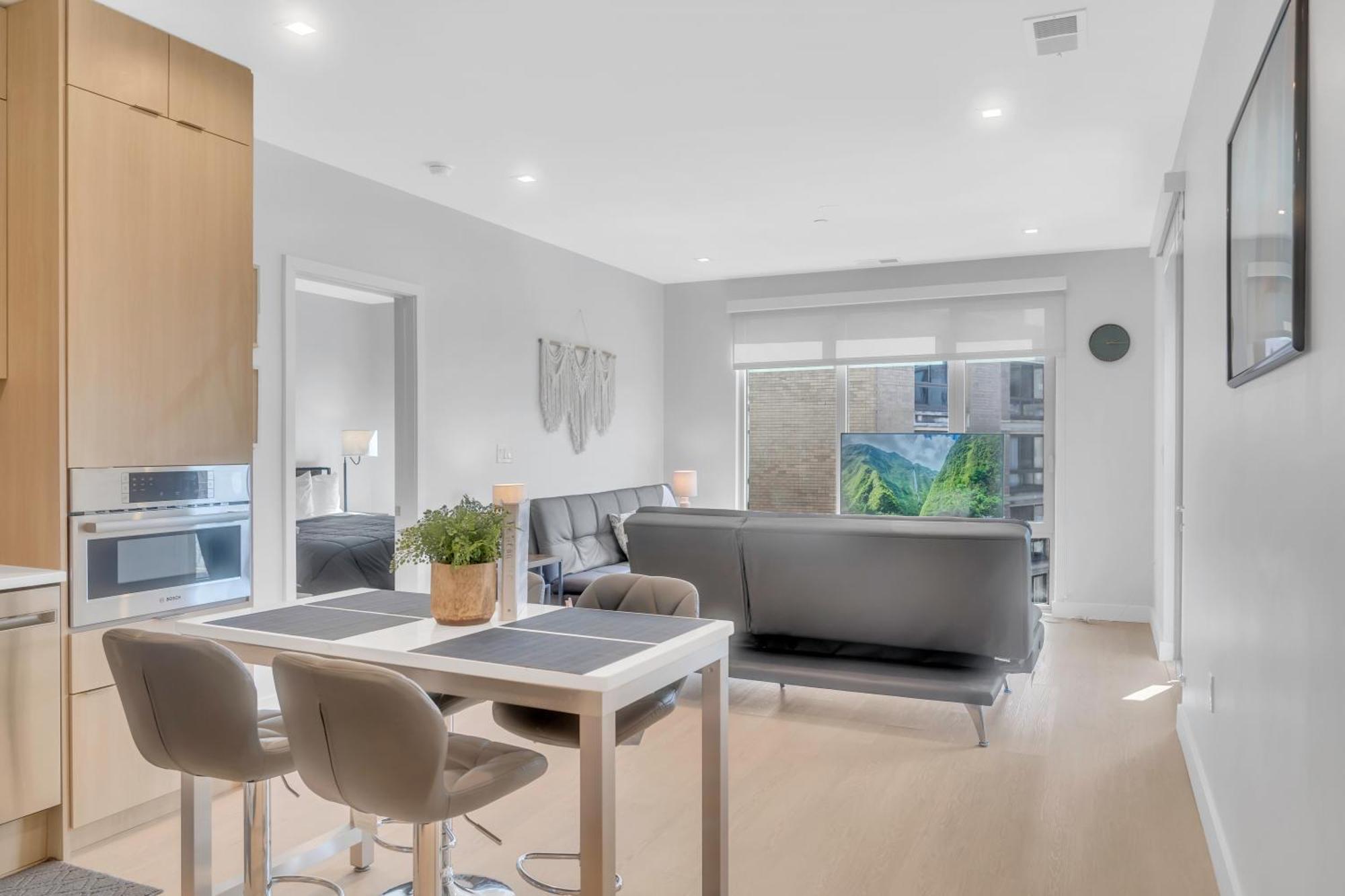 Fully Furnished In Near Logan Circle