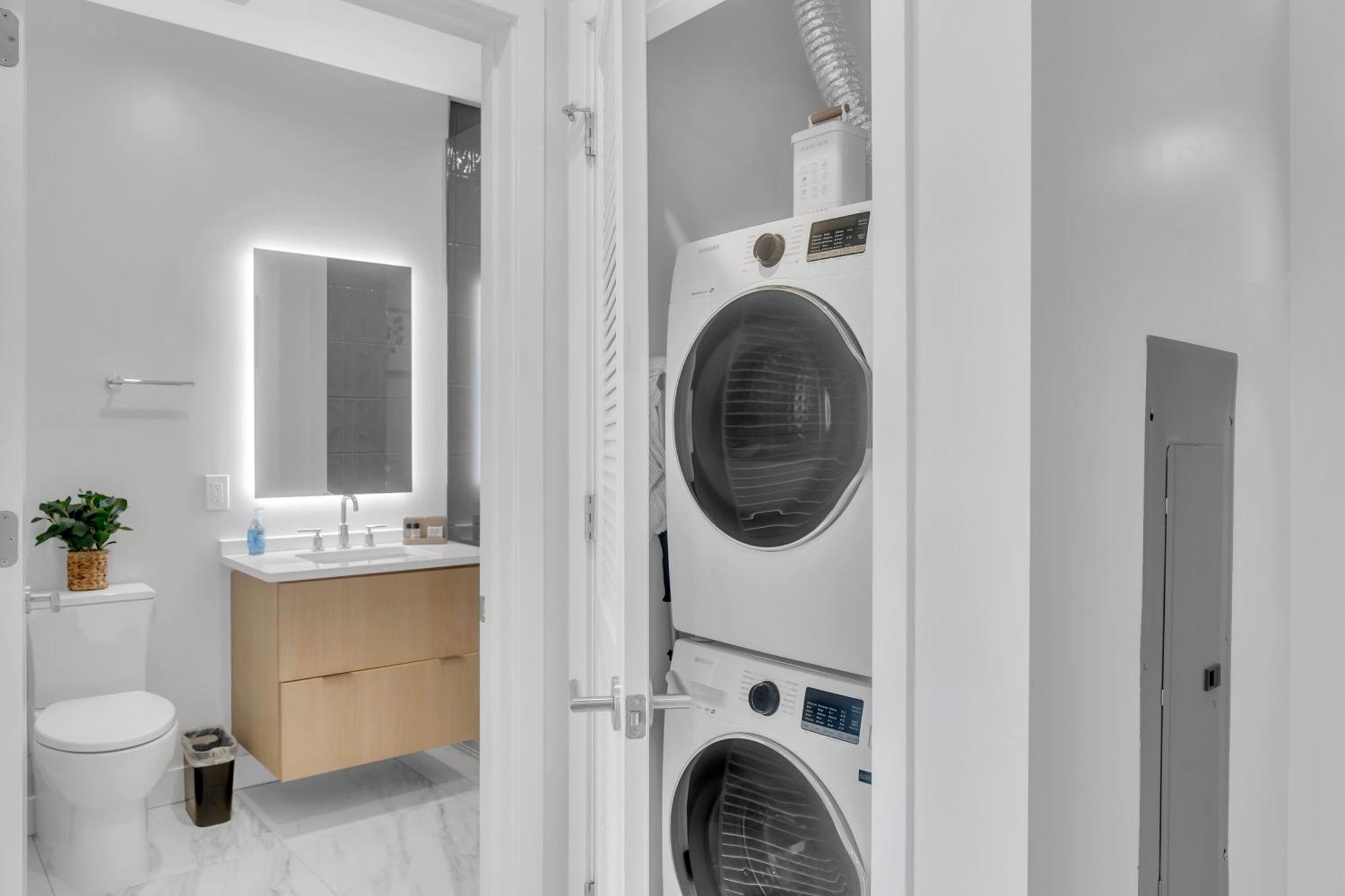 Fully Furnished In Near Logan Circle Apartment Washington