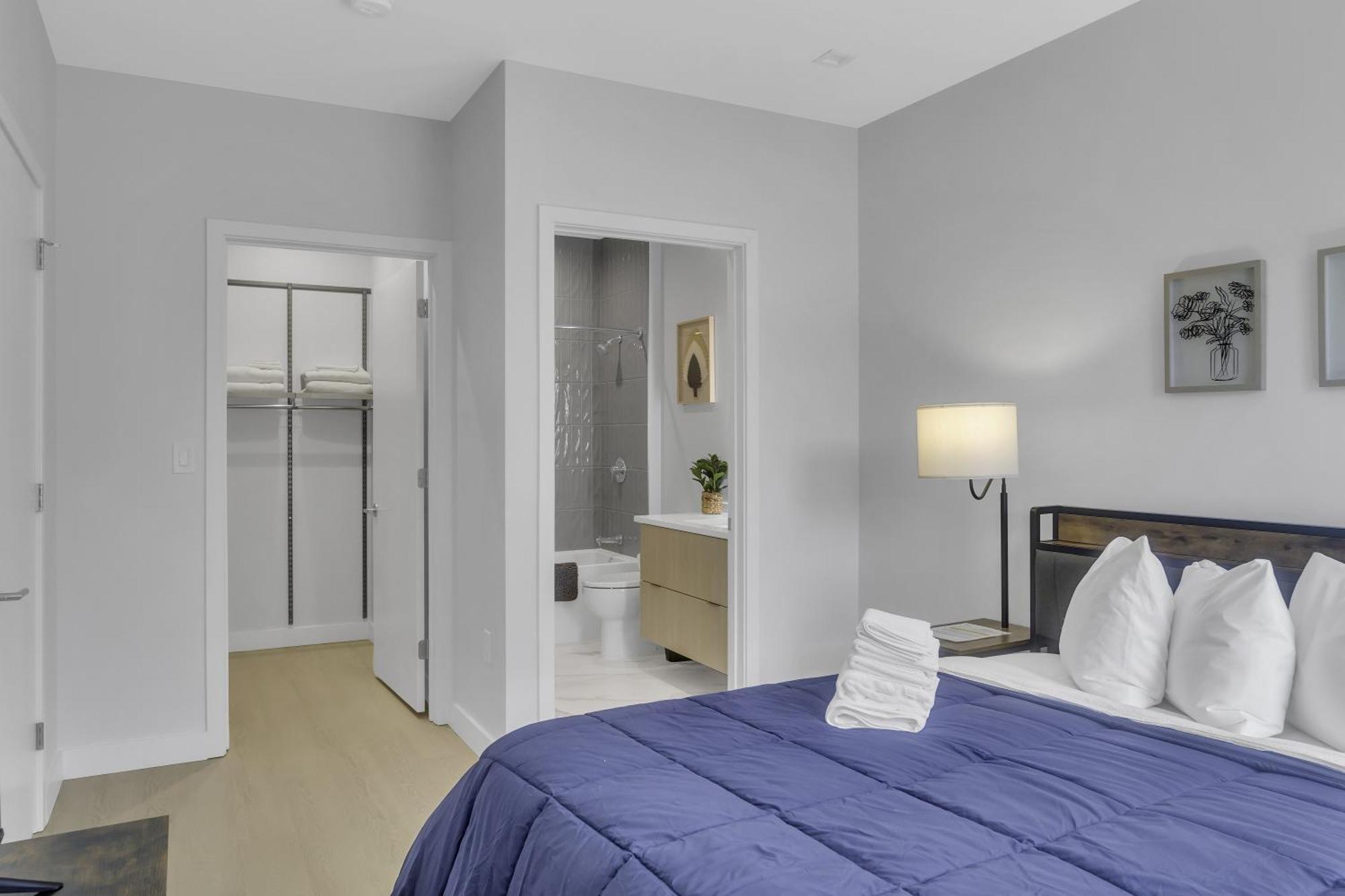 2br Logan Circle Furnished Apts