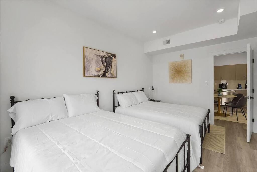 Holiday home Enjoy City Skyline Views From Private Roof Deck! *