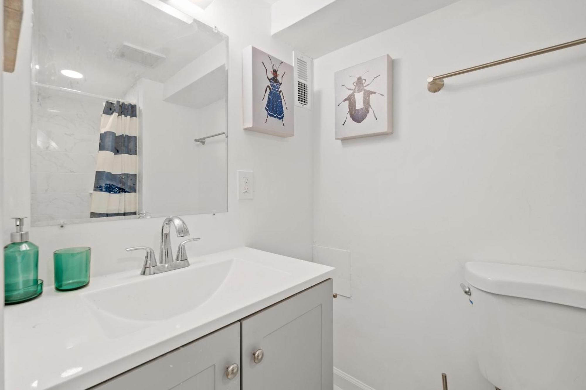 Holiday home Charming 4-bedroom Townhome In Fabulous With Ac, Wifi *