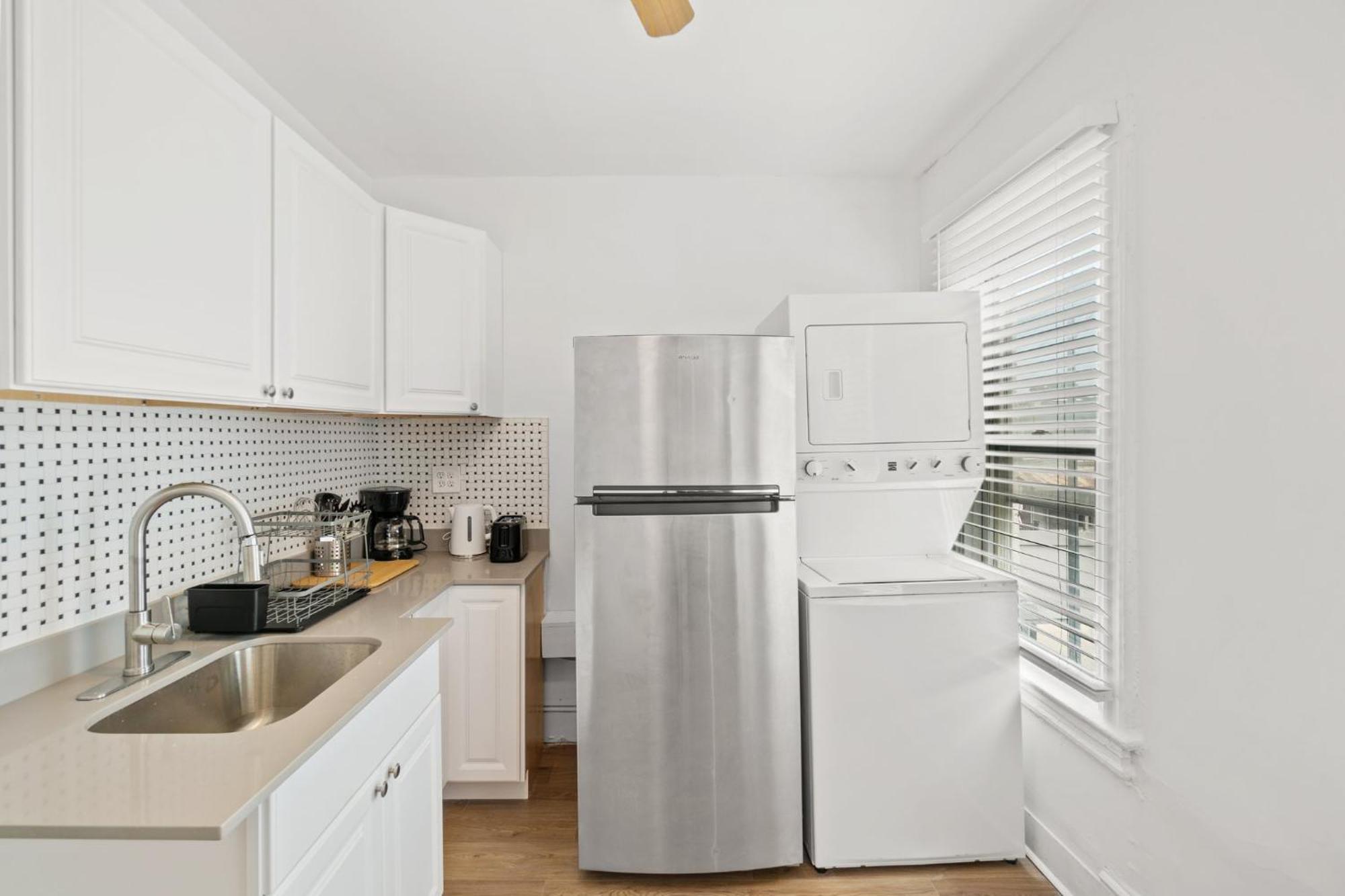 Charming 4-bedroom Townhome In Fabulous With Ac, Wifi Holiday home