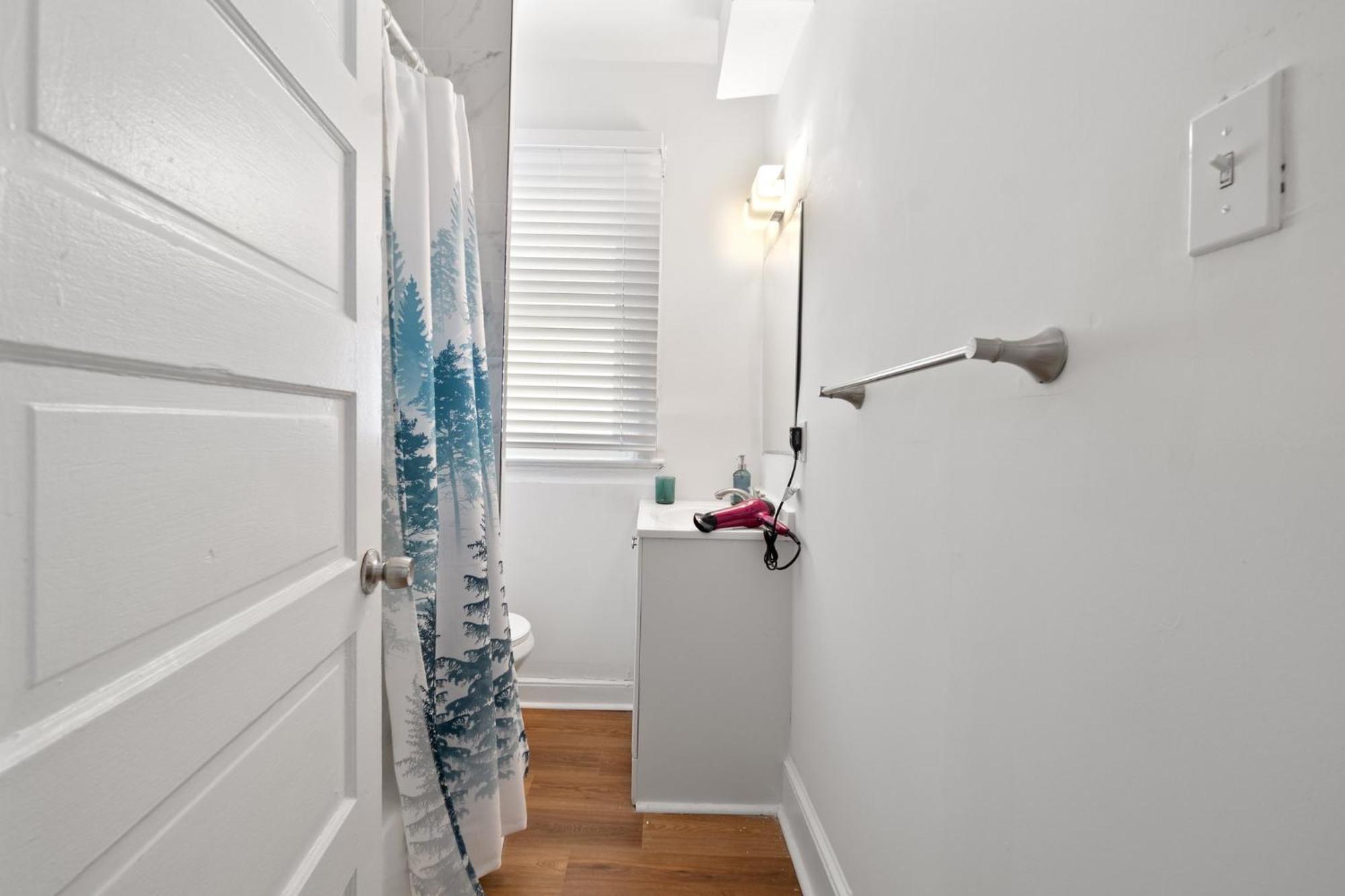 Holiday home Charming 4-bedroom Townhome In Fabulous With Ac, Wifi *
