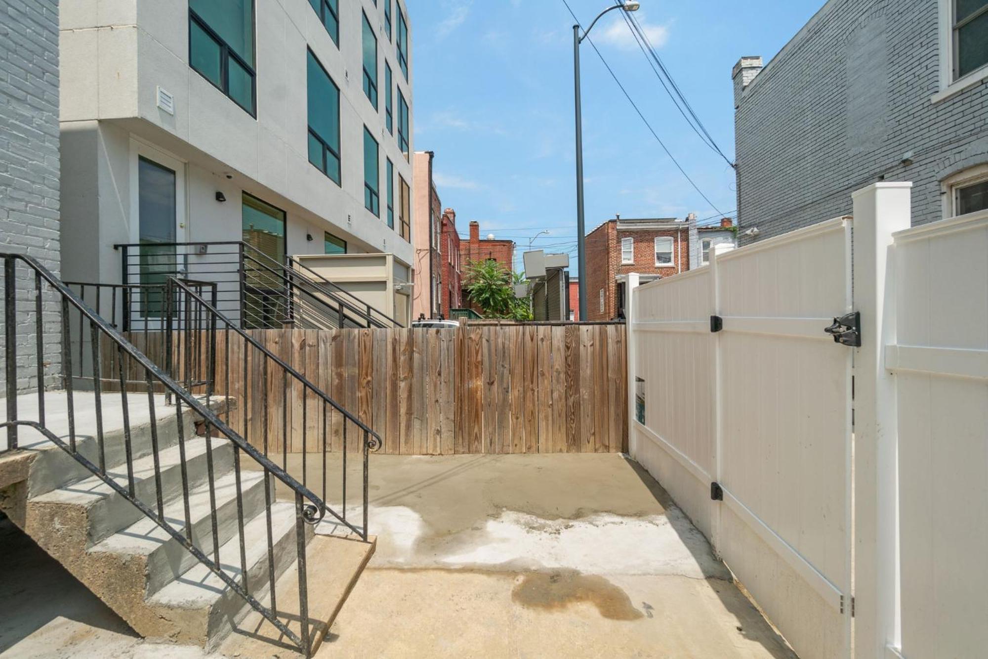Holiday home Charming 4-bedroom Townhome In Fabulous With Ac, Wifi